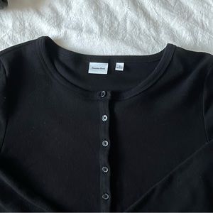 Aritzia Sunday Best - Apple long sleeve